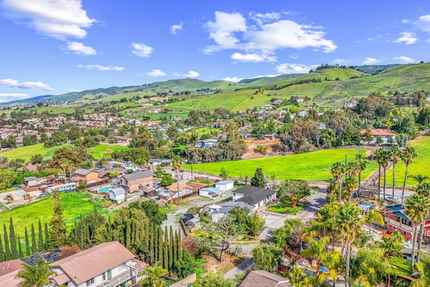 Detail Gallery Image 94 of 103 For 2363 Pleasant Acres Dr, San Jose,  CA 95148 - 3 Beds | 2 Baths