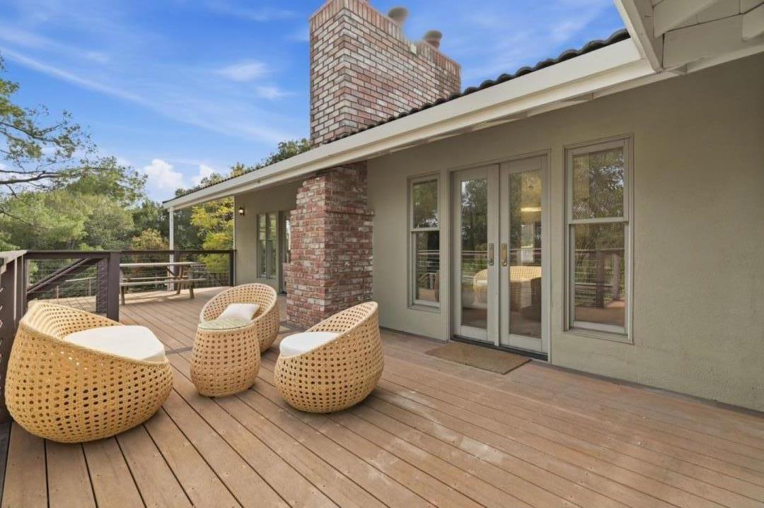 Detail Gallery Image 29 of 39 For 10140 Hillcrest Rd, Cupertino,  CA 95014 - 4 Beds | 2 Baths