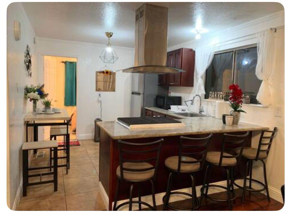 Detail Gallery Image 11 of 25 For 1657 Alum Rock Ave, San Jose,  CA 95116 - 2 Beds | 2 Baths