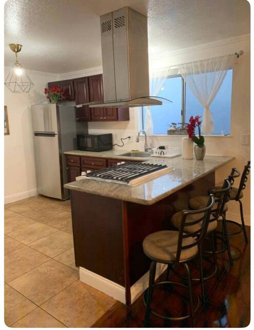 Detail Gallery Image 17 of 25 For 1657 Alum Rock Ave, San Jose,  CA 95116 - 2 Beds | 2 Baths