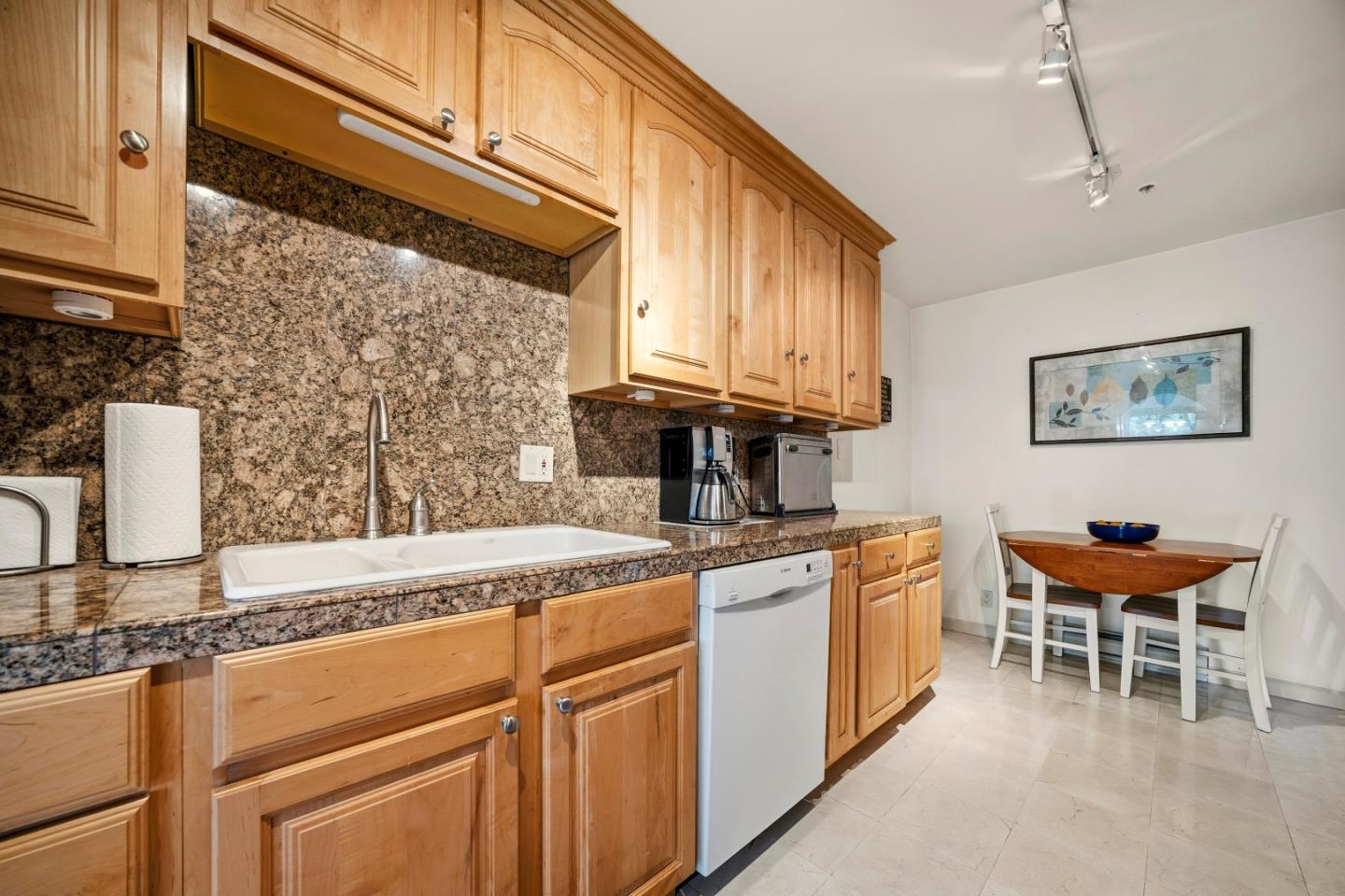 Detail Gallery Image 10 of 37 For 17 Shepherd's Knl, Pebble Beach,  CA 93953 - 2 Beds | 2 Baths