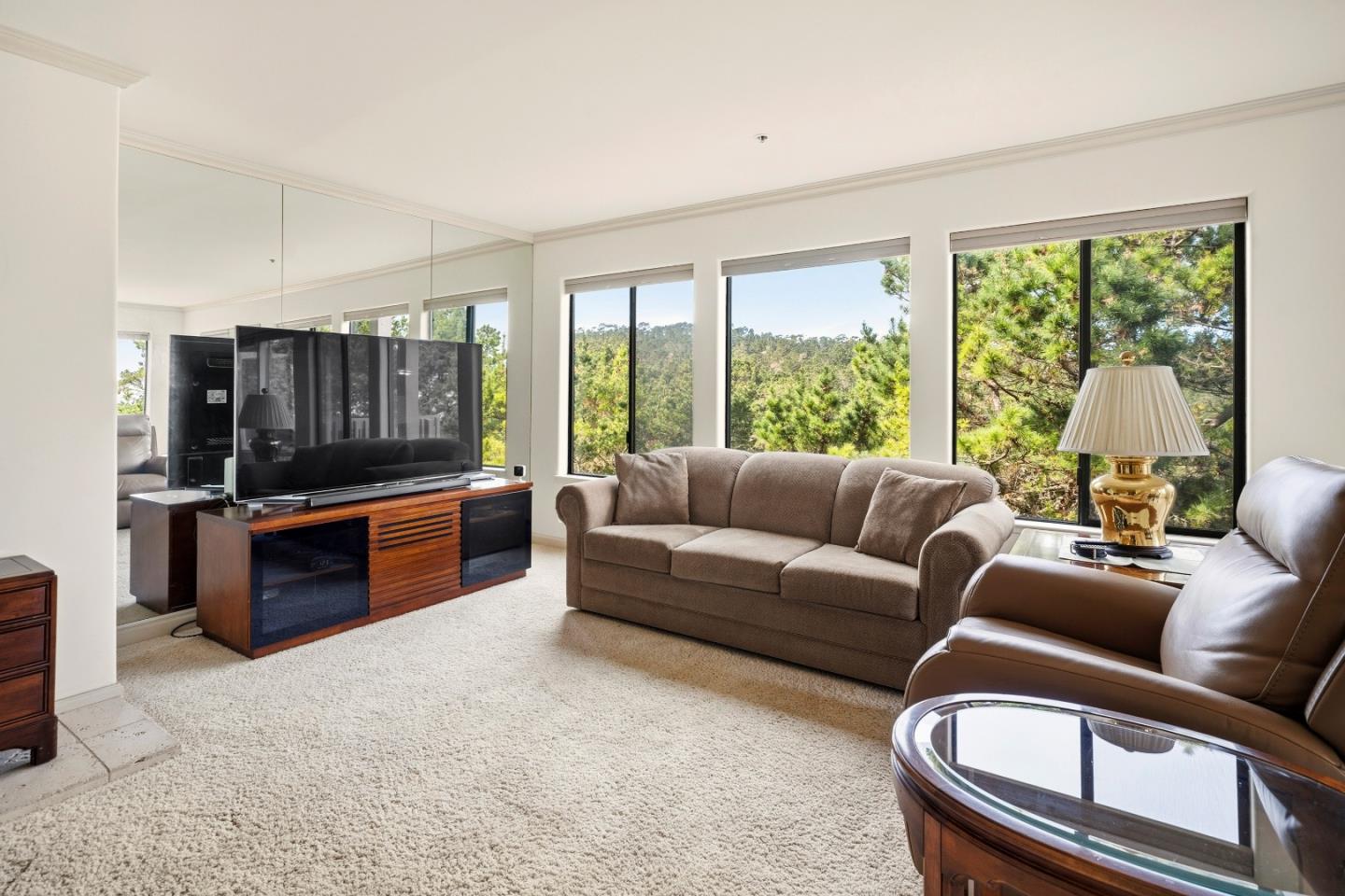 Detail Gallery Image 4 of 37 For 17 Shepherd's Knl, Pebble Beach,  CA 93953 - 2 Beds | 2 Baths