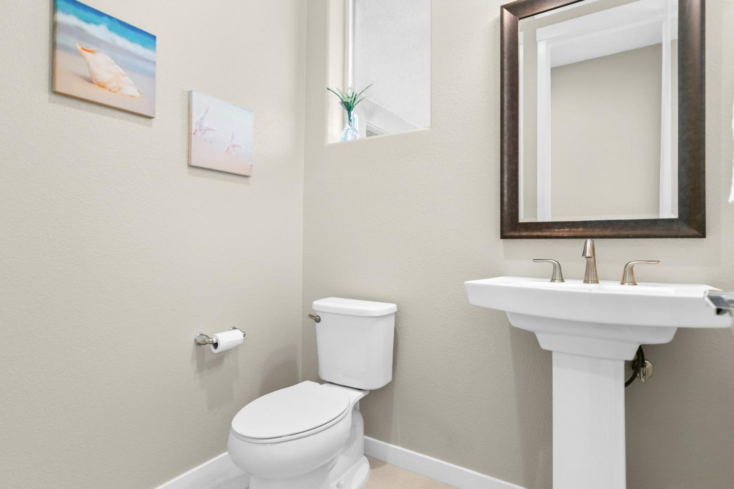 Detail Gallery Image 11 of 58 For 2130 Pastoral Loop, San Jose,  CA 95122 - 3 Beds | 2/2 Baths