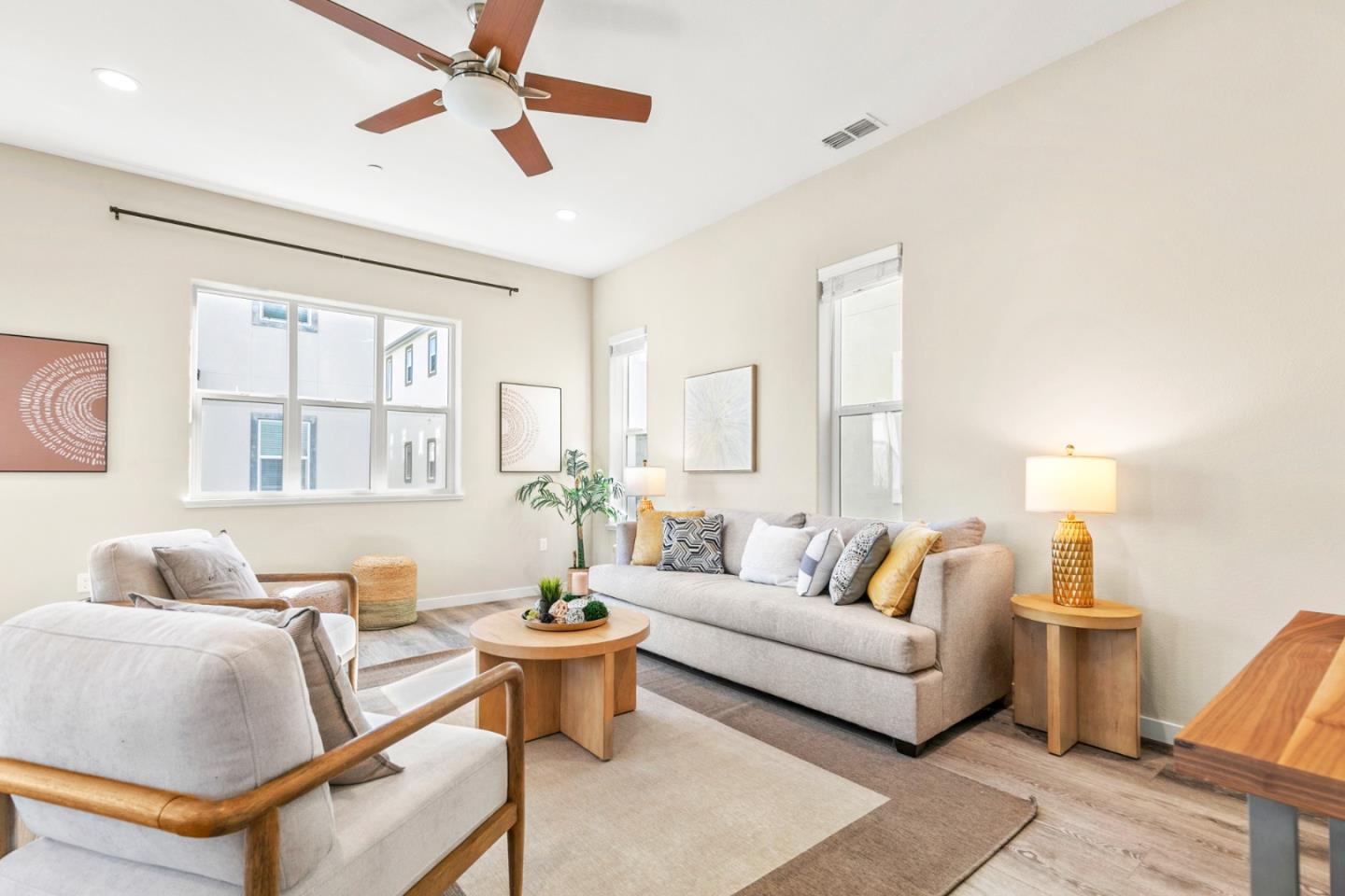 Detail Gallery Image 24 of 58 For 2130 Pastoral Loop, San Jose,  CA 95122 - 3 Beds | 2/2 Baths