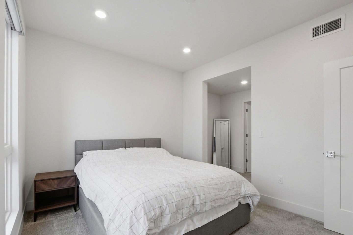 Detail Gallery Image 13 of 54 For 3512 Vision Cmn #512,  Fremont,  CA 94538 - 1 Beds | 1 Baths