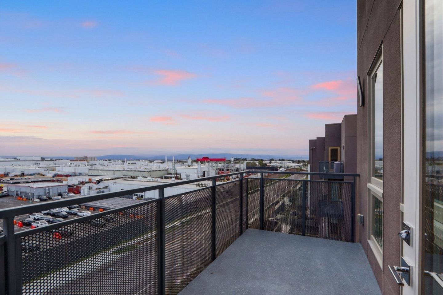 Detail Gallery Image 38 of 54 For 3512 Vision Cmn #512,  Fremont,  CA 94538 - 1 Beds | 1 Baths