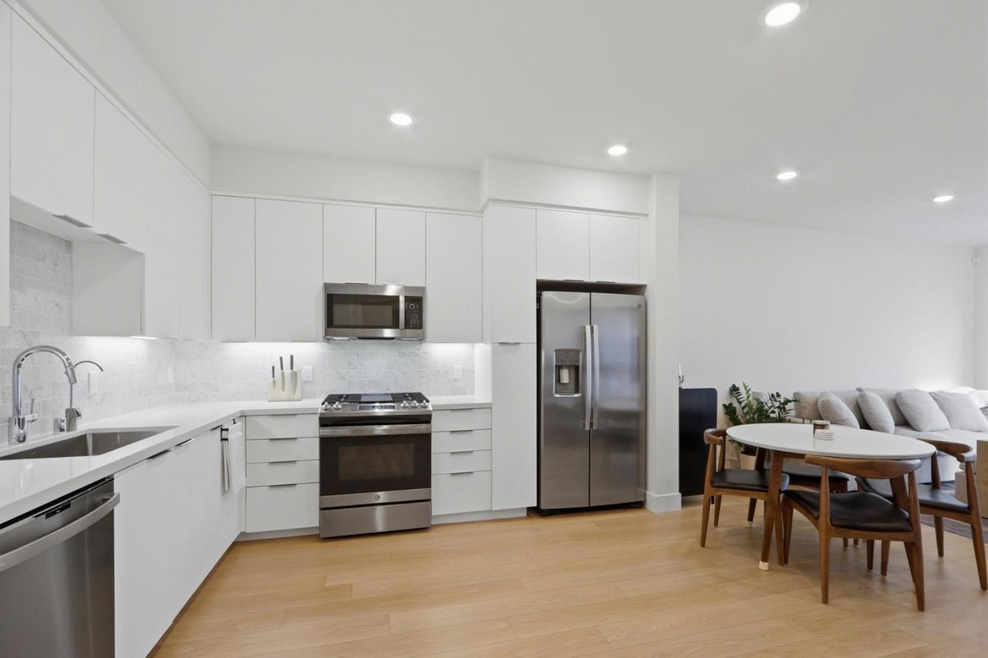 Detail Gallery Image 6 of 54 For 3512 Vision Cmn #512,  Fremont,  CA 94538 - 1 Beds | 1 Baths