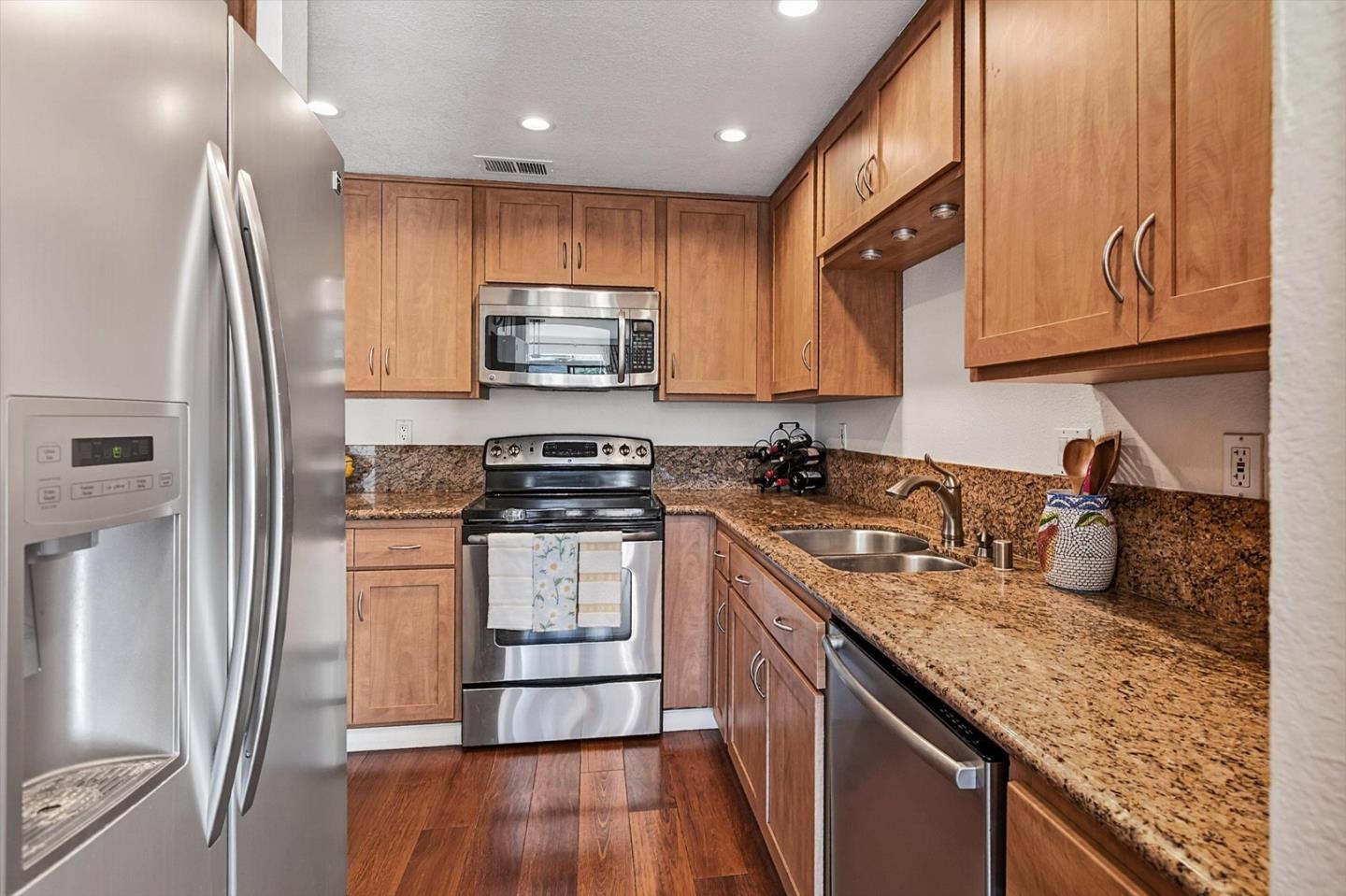 Photo #11: ML82036495 Listing: Photo #11