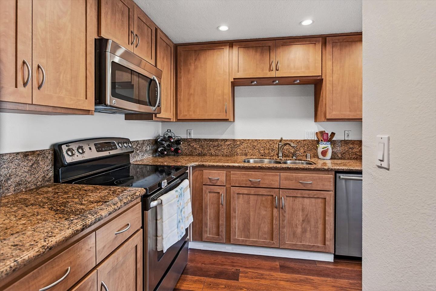 Photo #12: ML82036495 Listing: Photo #12