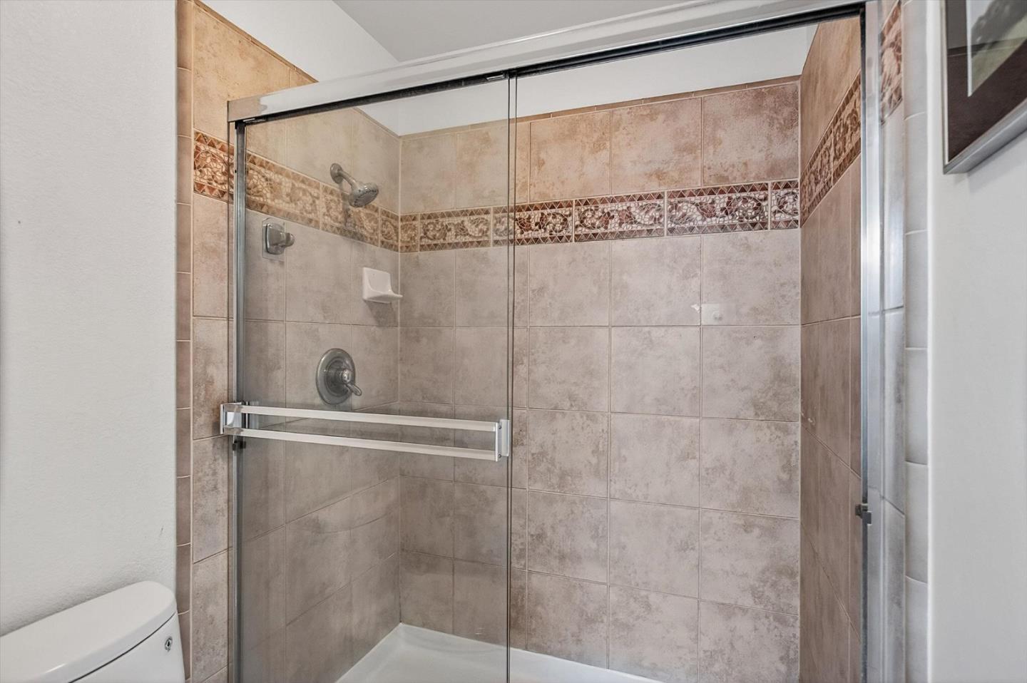 Photo #15: ML82036495 Listing: Photo #15