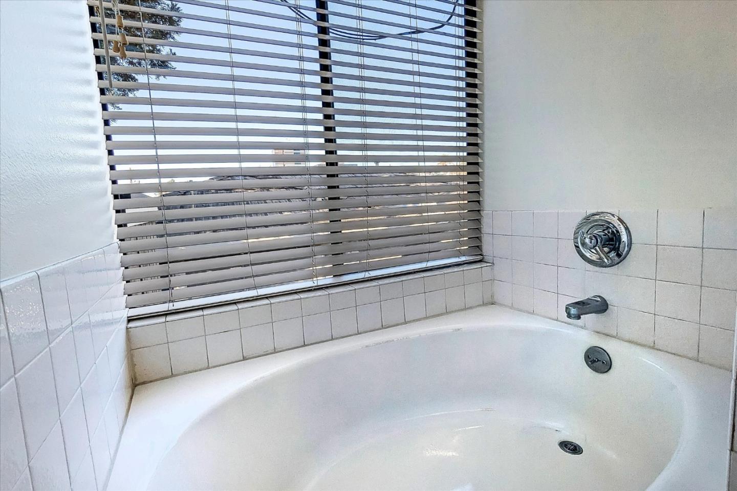 Photo #16: ML82036495 Listing: Photo #16