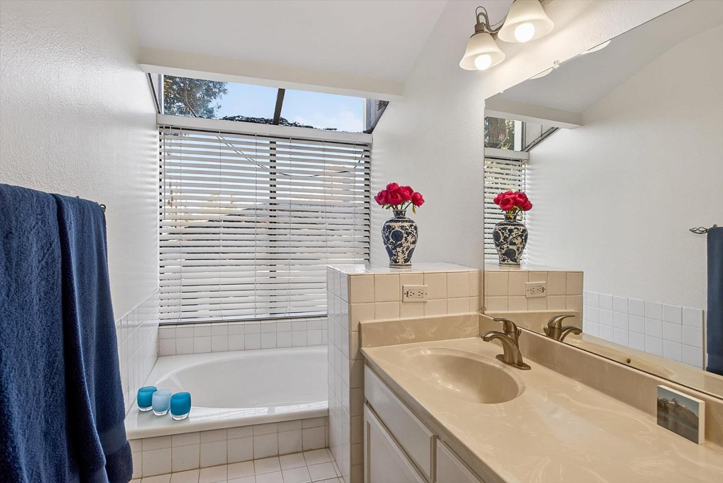 Photo #17: ML82036495 Listing: Photo #17