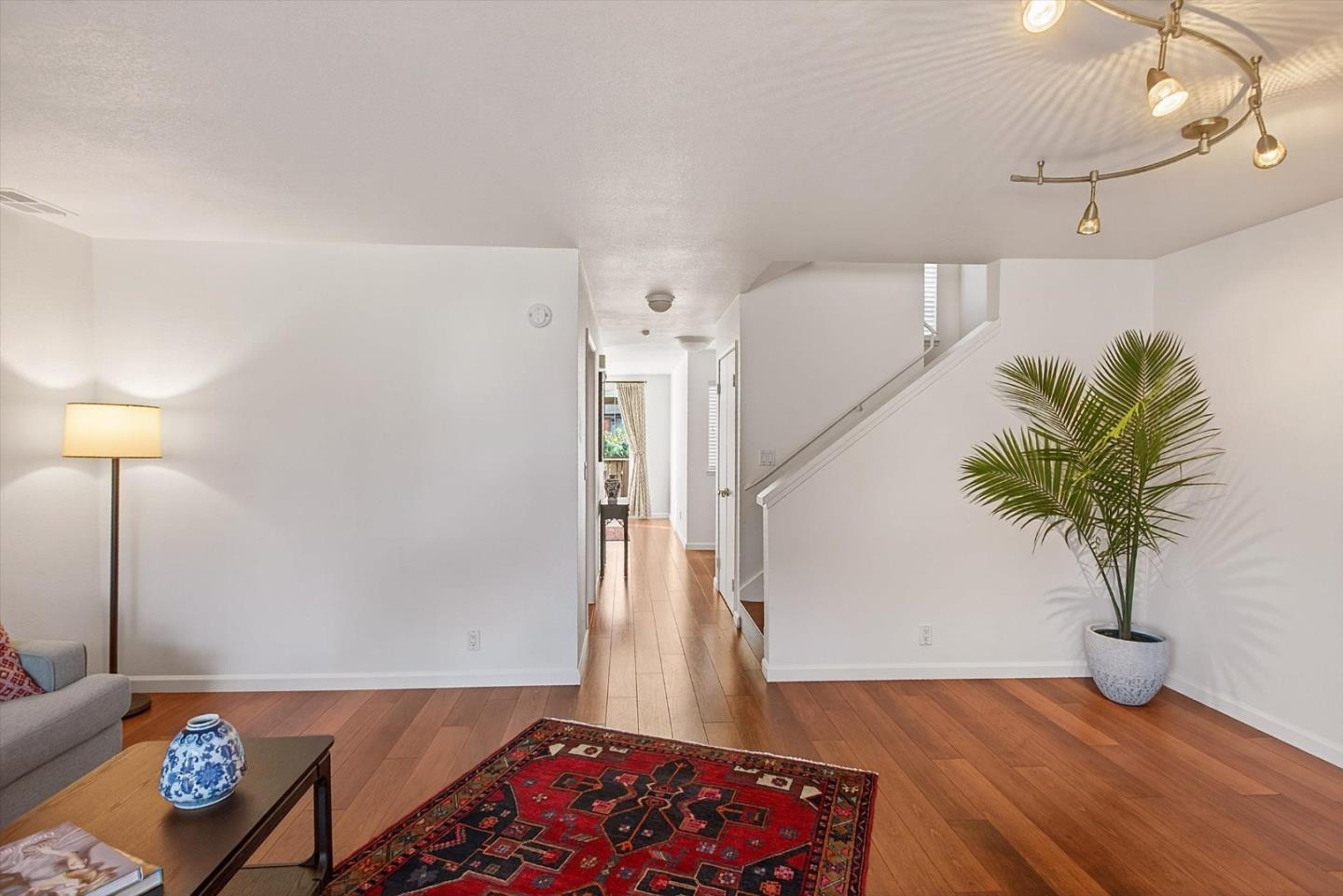 Photo #7: ML82036495 Listing: Photo #7