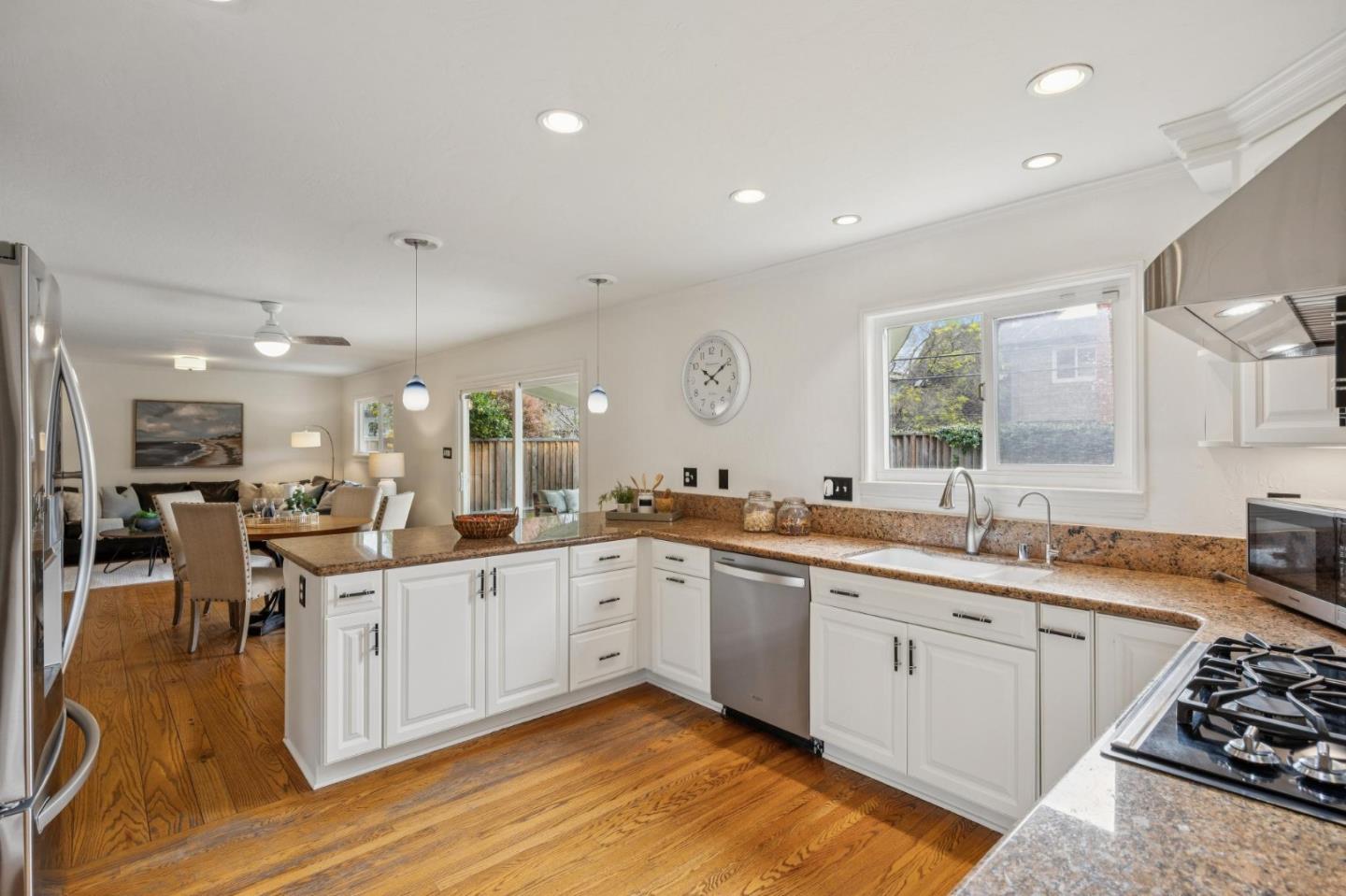 Detail Gallery Image 10 of 48 For 1792 Potrero Dr, San Jose,  CA 95124 - 5 Beds | 2/1 Baths