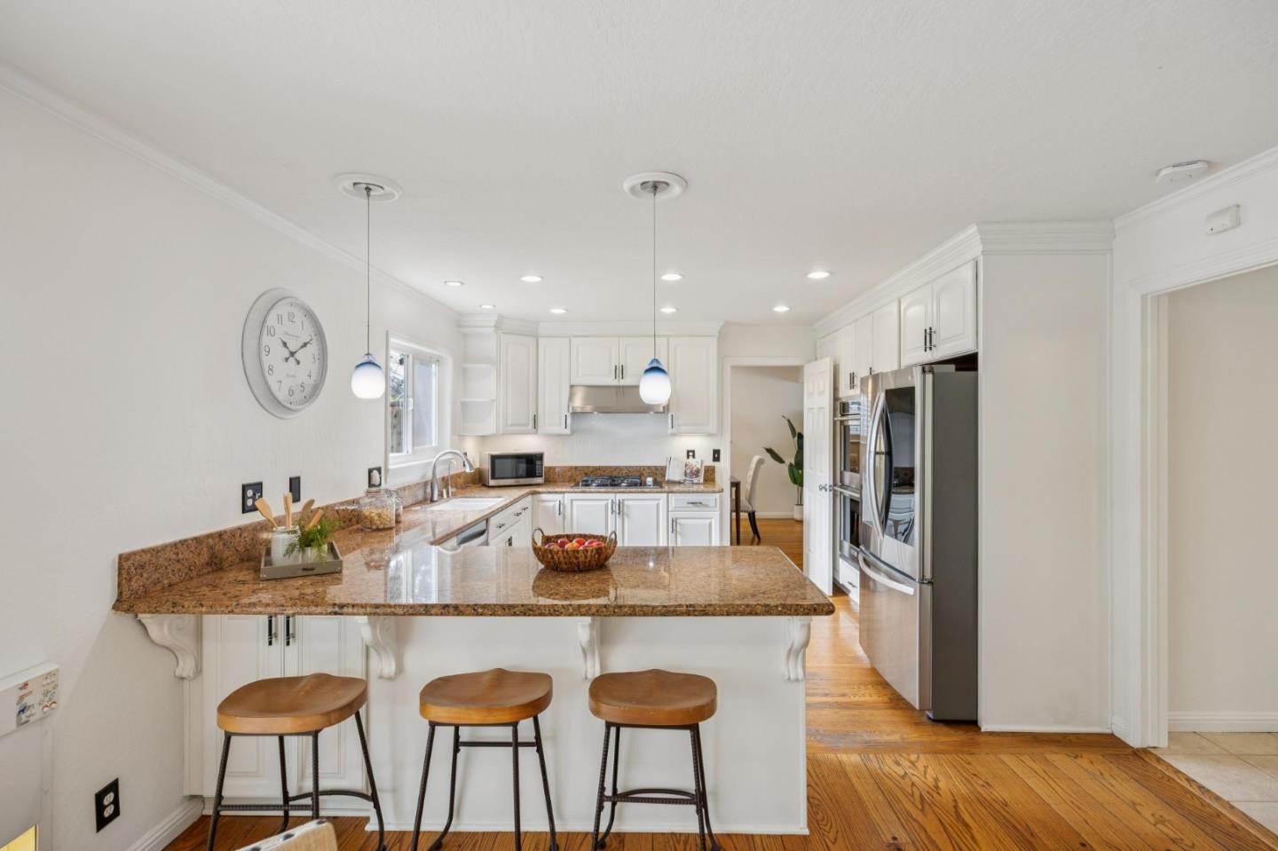 Detail Gallery Image 13 of 48 For 1792 Potrero Dr, San Jose,  CA 95124 - 5 Beds | 2/1 Baths