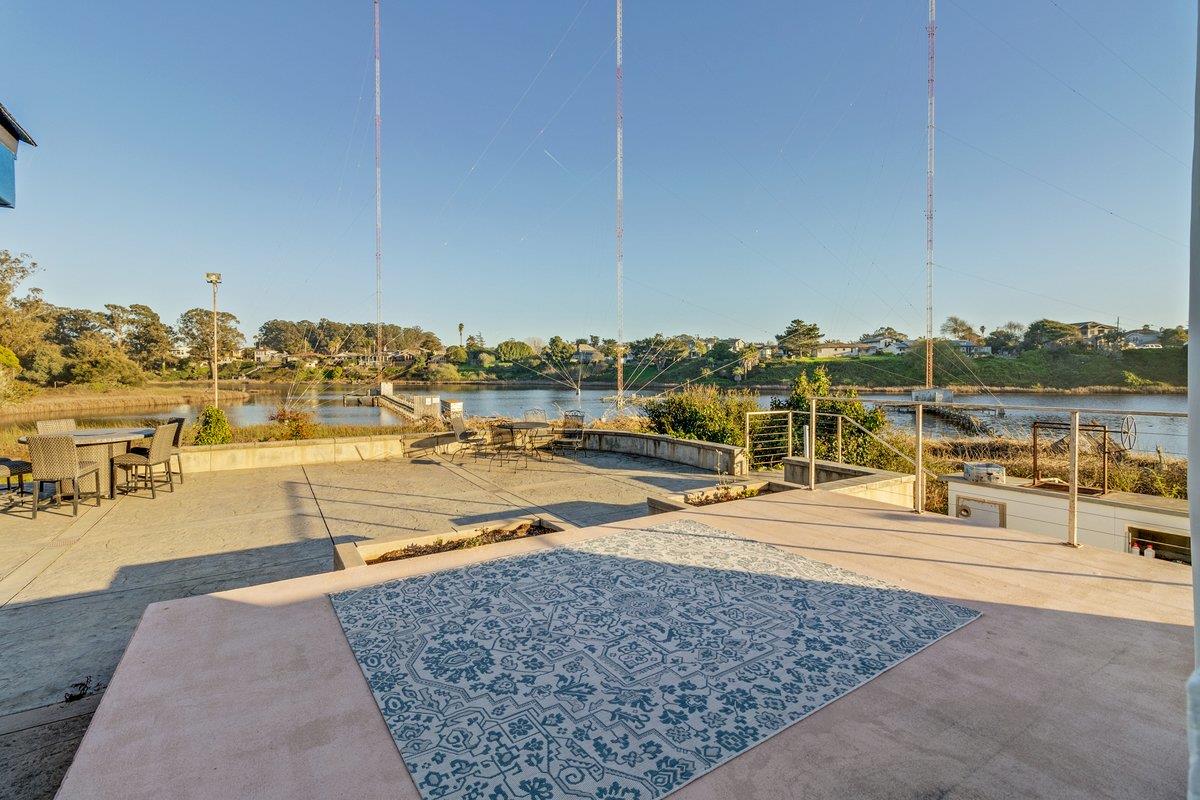 Detail Gallery Image 21 of 36 For 2300 Portola Dr, Santa Cruz,  CA 95062 - – Beds | – Baths