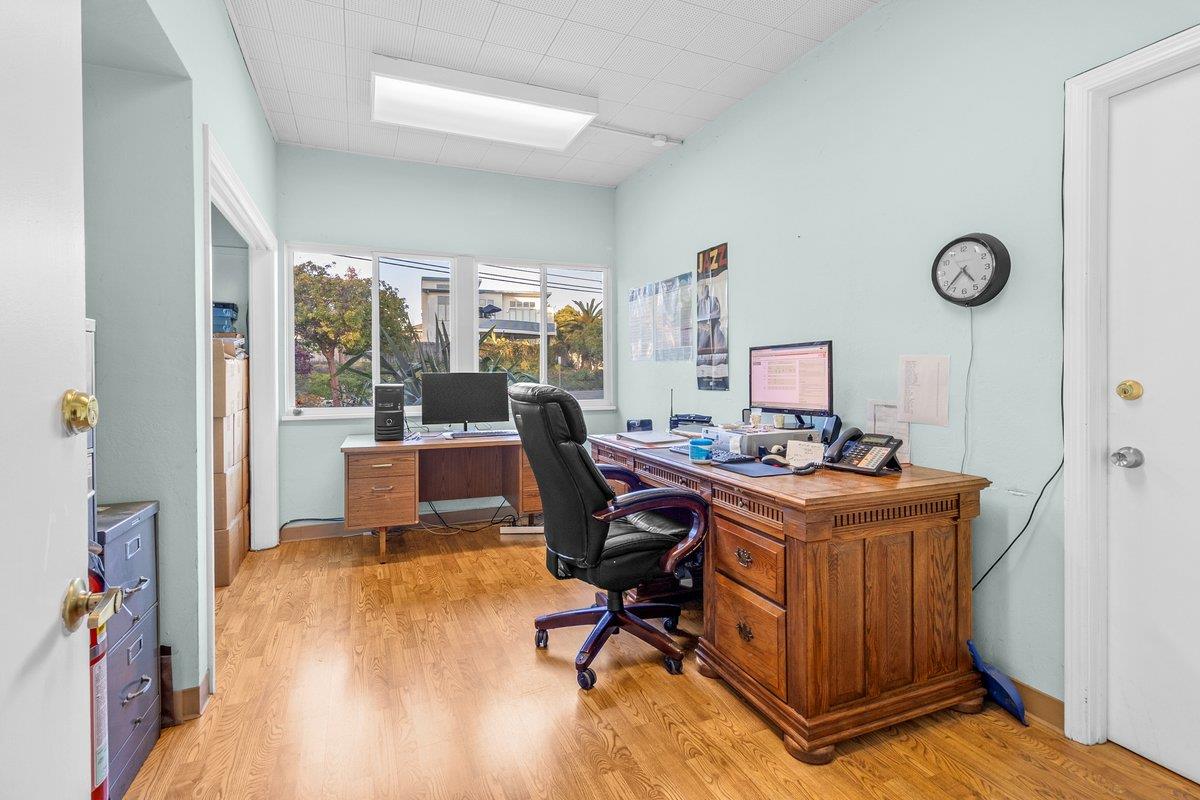 Detail Gallery Image 28 of 36 For 2300 Portola Dr, Santa Cruz,  CA 95062 - – Beds | – Baths