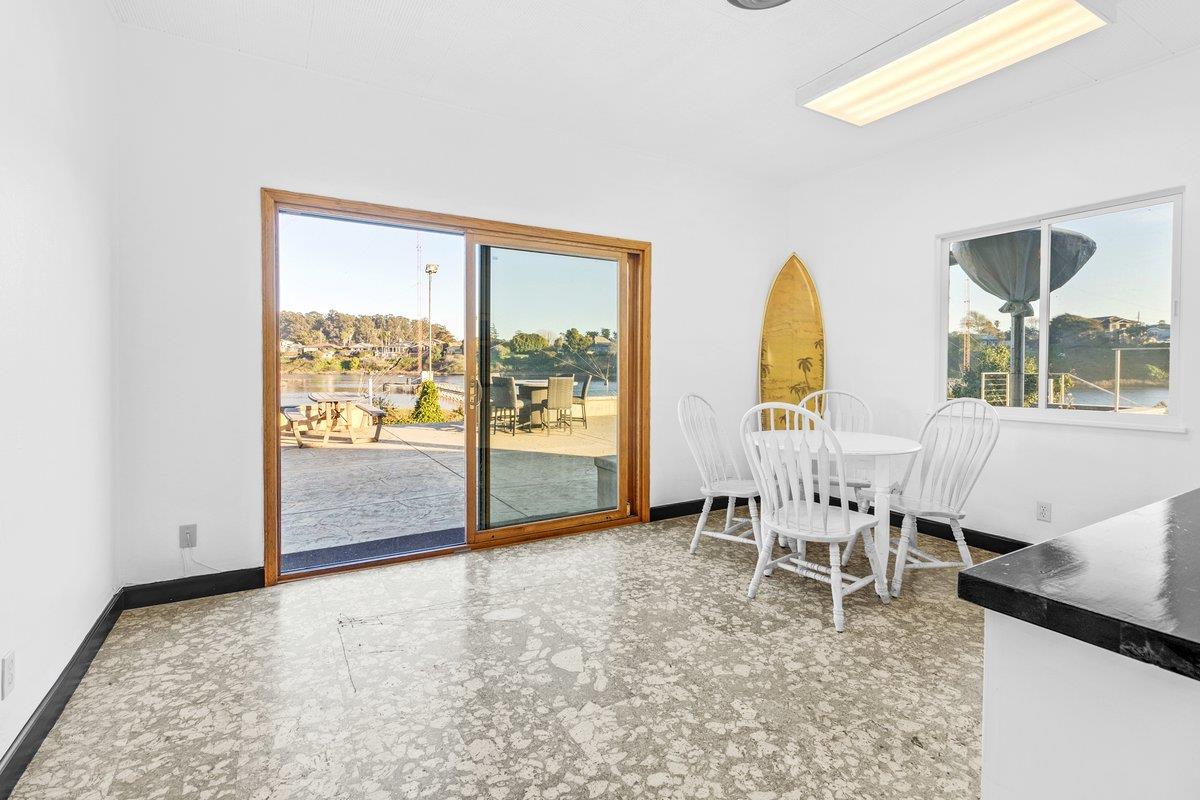 Detail Gallery Image 31 of 36 For 2300 Portola Dr, Santa Cruz,  CA 95062 - – Beds | – Baths