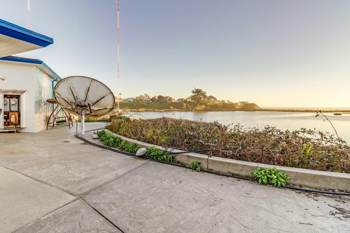 Detail Gallery Image 35 of 36 For 2300 Portola Dr, Santa Cruz,  CA 95062 - – Beds | – Baths