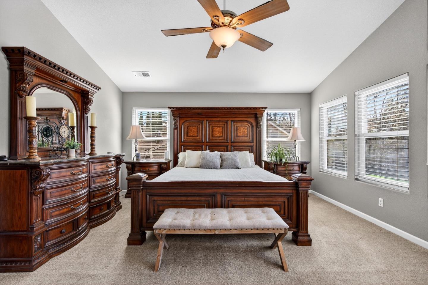 Detail Gallery Image 28 of 63 For 866 Covey Ct, Hollister,  CA 95023 - 5 Beds | 3/1 Baths