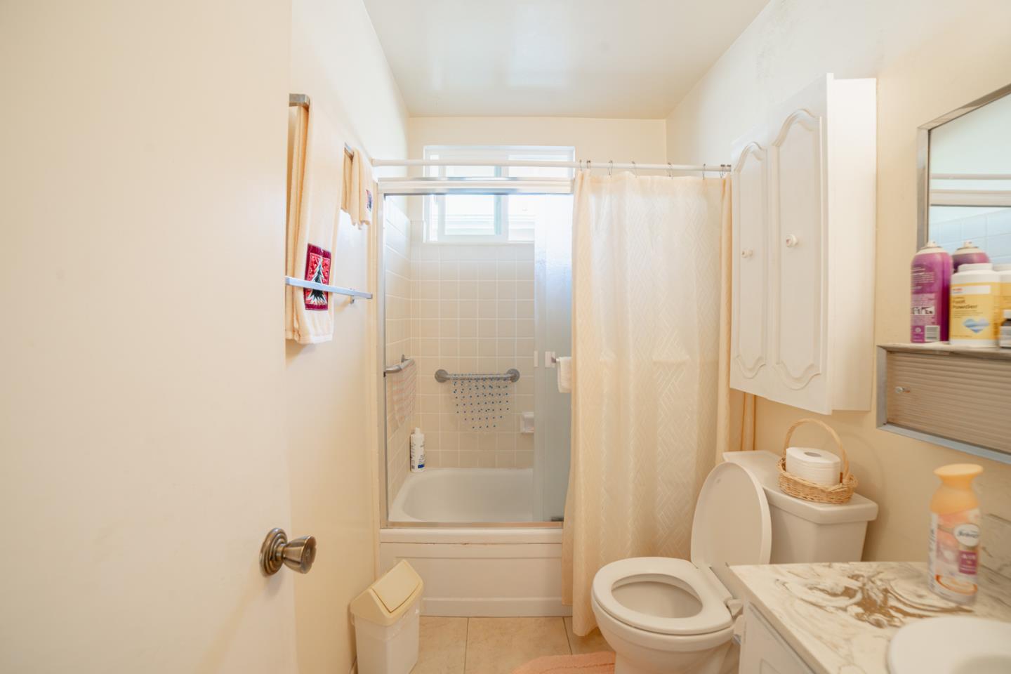 Detail Gallery Image 11 of 15 For 608 Bronte Ave, Watsonville,  CA 95076 - 2 Beds | 1 Baths