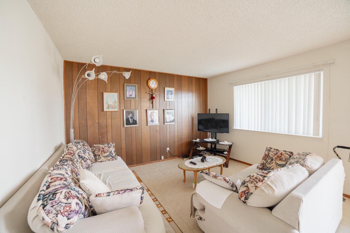 Detail Gallery Image 8 of 15 For 608 Bronte Ave, Watsonville,  CA 95076 - 2 Beds | 1 Baths