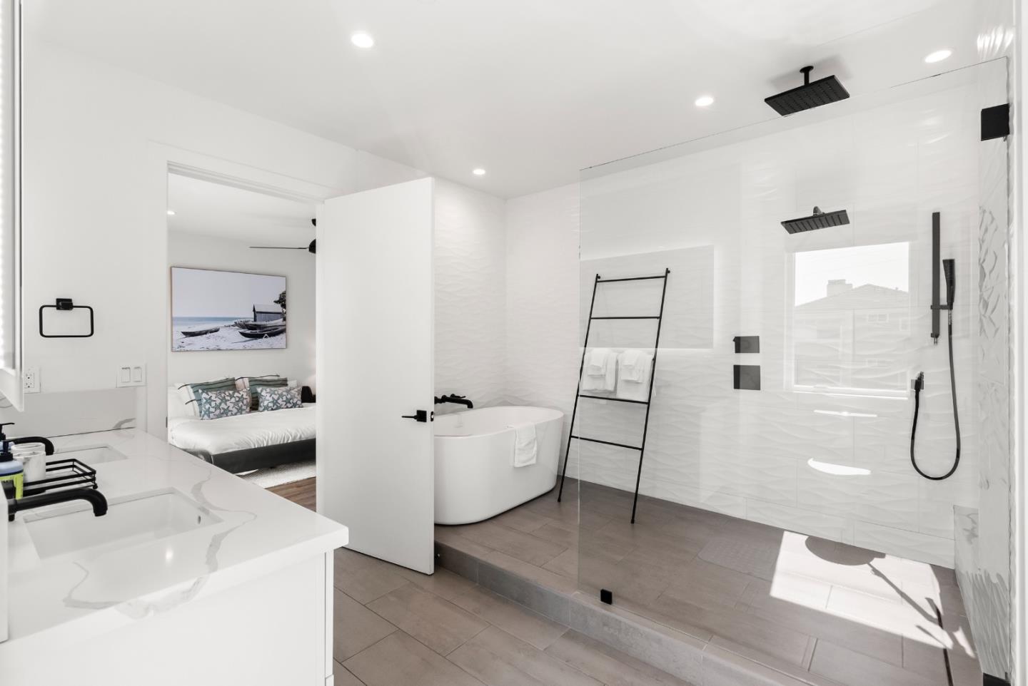 Detail Gallery Image 31 of 66 For 508 N Tremont St a,  Oceanside,  CA 92054 - 3 Beds | 3/1 Baths