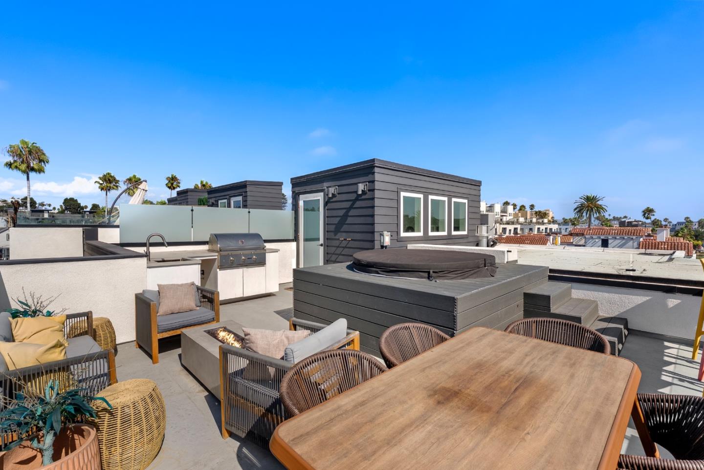 Detail Gallery Image 46 of 66 For 508 N Tremont St a,  Oceanside,  CA 92054 - 3 Beds | 3/1 Baths