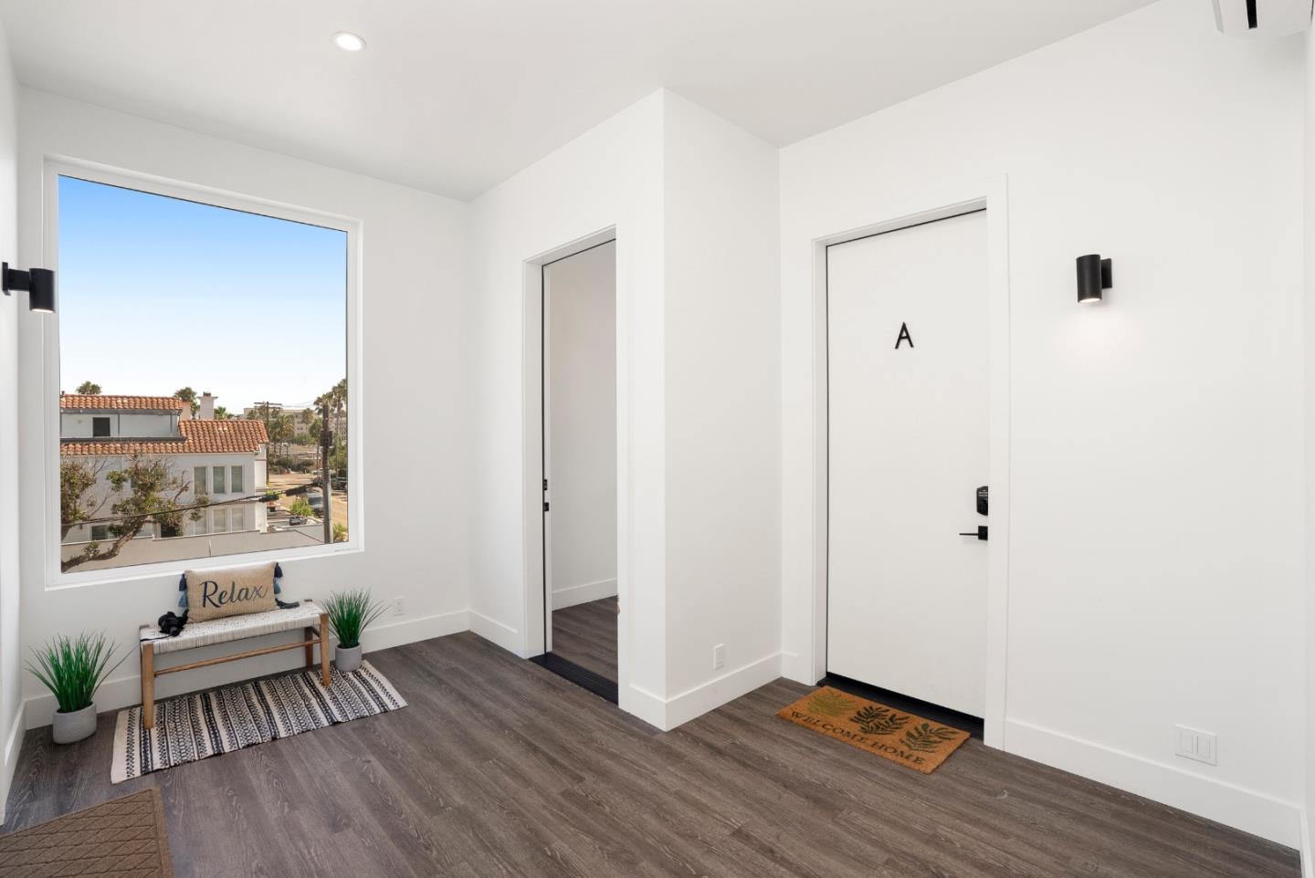 Detail Gallery Image 5 of 66 For 508 N Tremont St a,  Oceanside,  CA 92054 - 3 Beds | 3/1 Baths