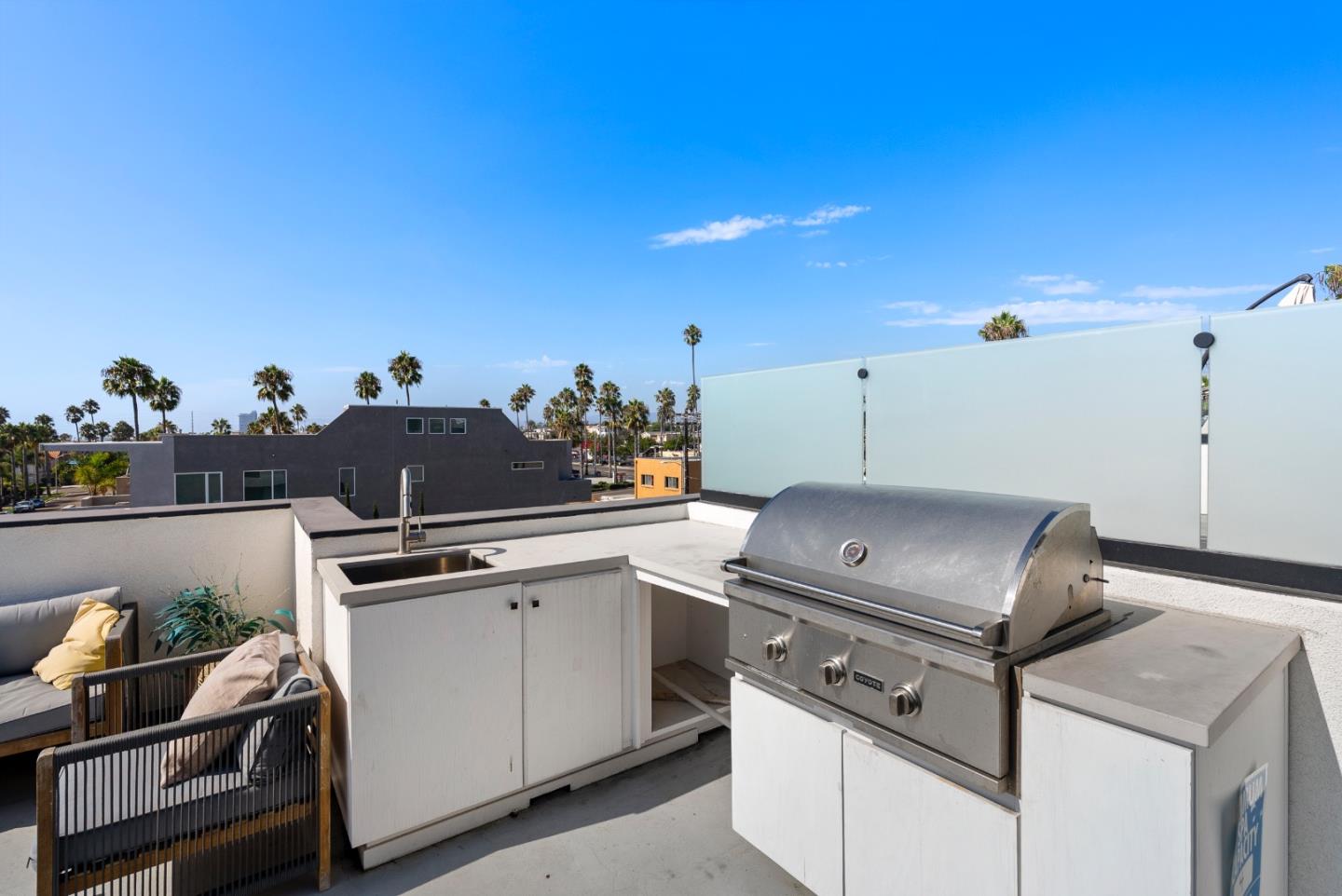Detail Gallery Image 51 of 66 For 508 N Tremont St a,  Oceanside,  CA 92054 - 3 Beds | 3/1 Baths