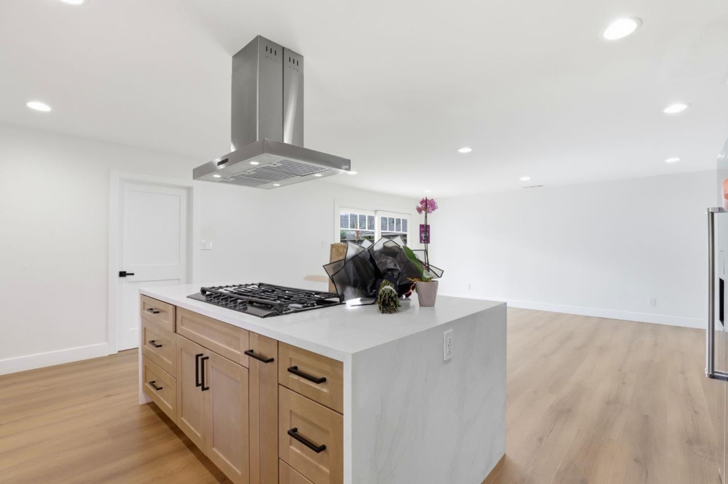 Detail Gallery Image 16 of 56 For 700 Eschenburg Dr, Gilroy,  CA 95020 - 3 Beds | 2 Baths