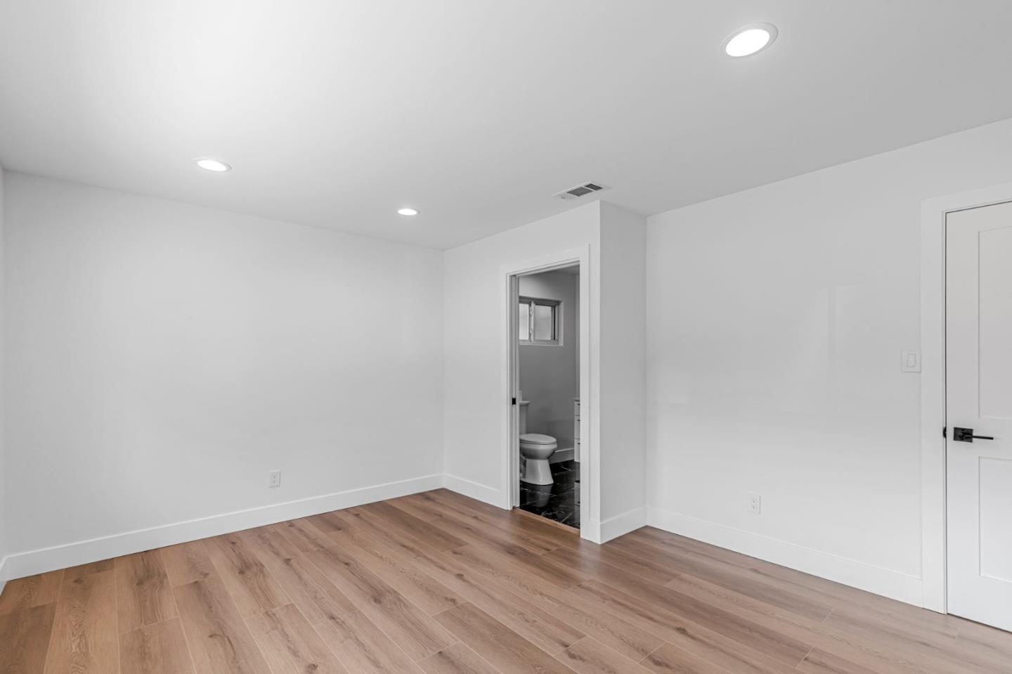 Detail Gallery Image 32 of 56 For 700 Eschenburg Dr, Gilroy,  CA 95020 - 3 Beds | 2 Baths