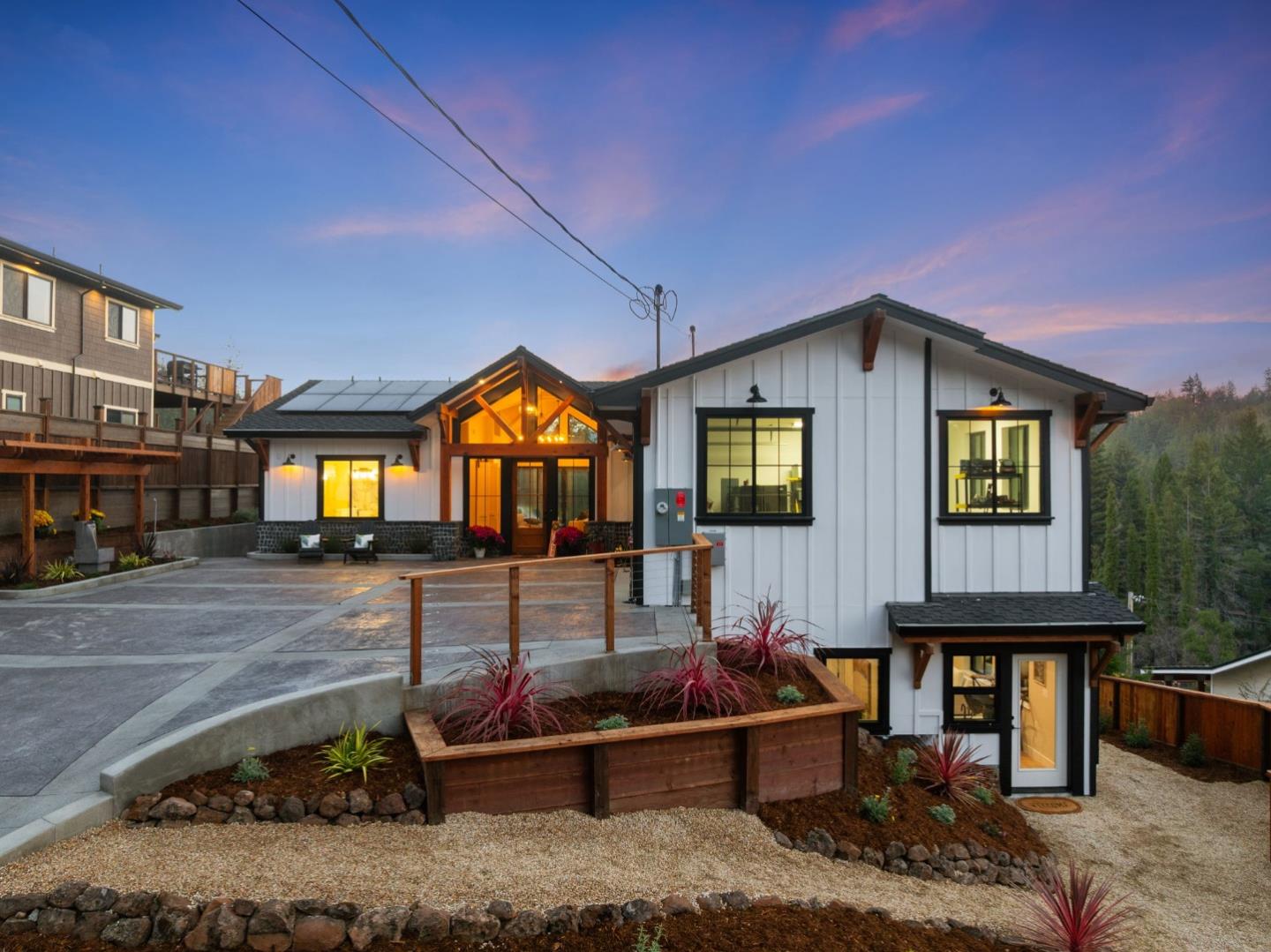 Detail Gallery Image 2 of 90 For 230 Fern Rock Way, Boulder Creek,  CA 95006 - 5 Beds | 4 Baths