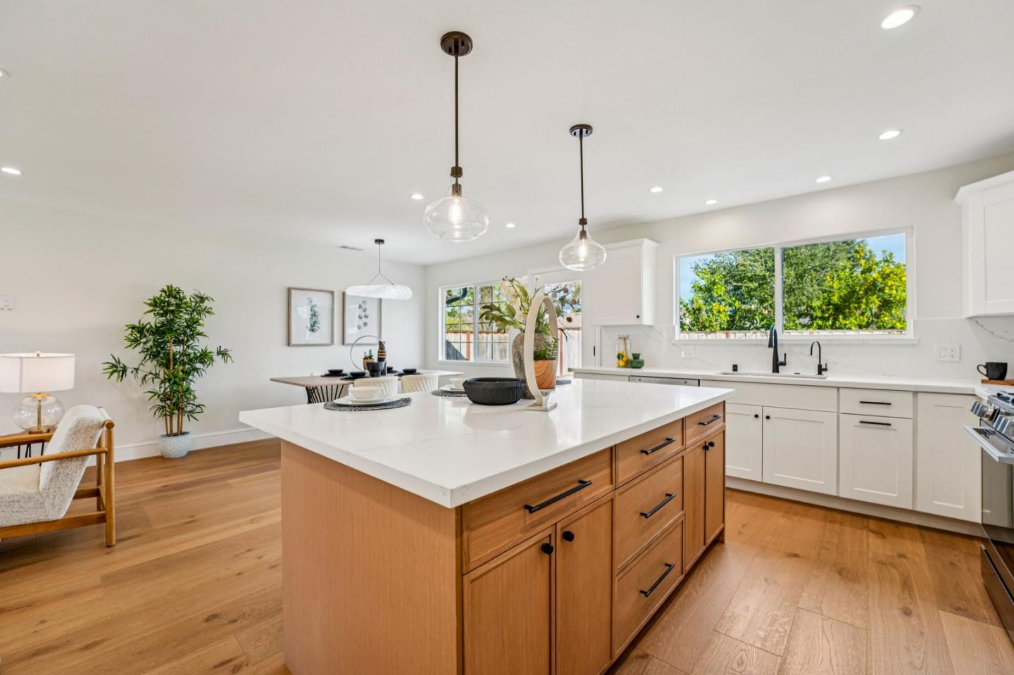 Detail Gallery Image 11 of 33 For 4685 Lage Dr, San Jose,  CA 95130 - 3 Beds | 2 Baths