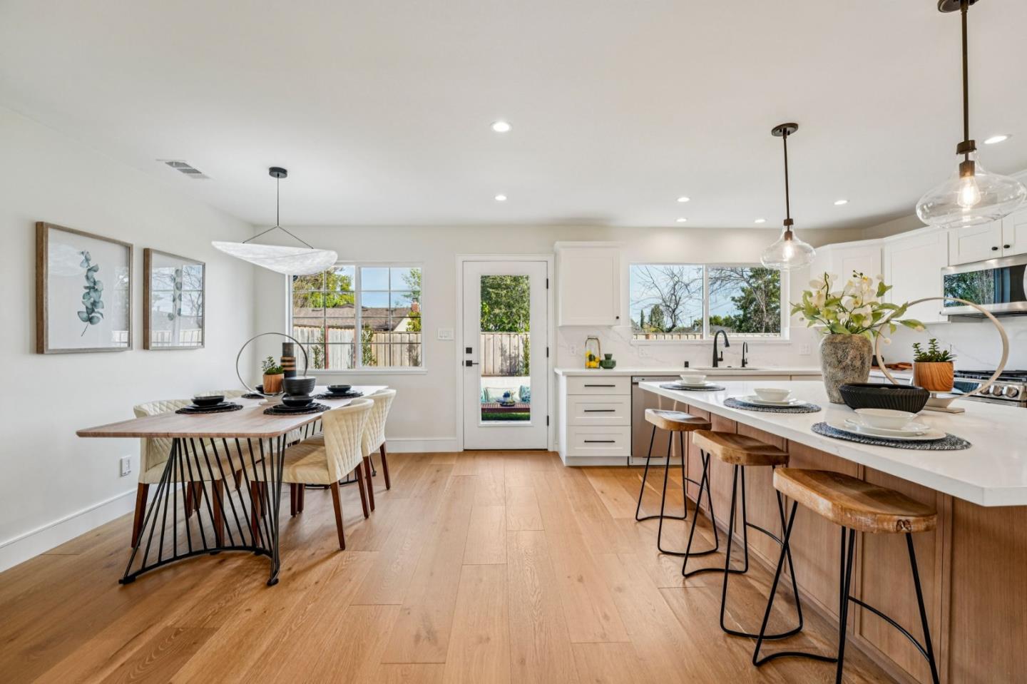 Detail Gallery Image 12 of 33 For 4685 Lage Dr, San Jose,  CA 95130 - 3 Beds | 2 Baths