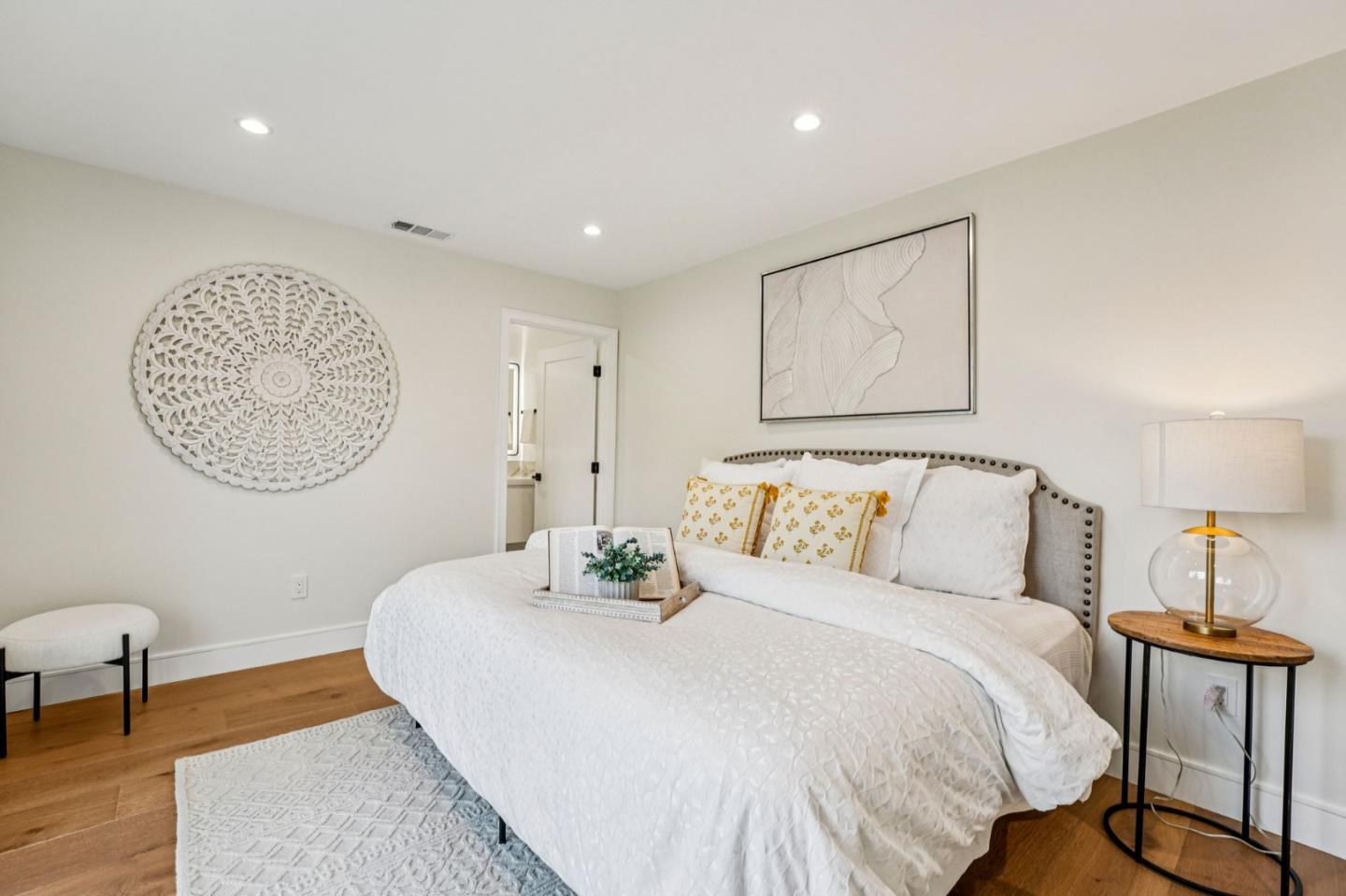 Detail Gallery Image 14 of 33 For 4685 Lage Dr, San Jose,  CA 95130 - 3 Beds | 2 Baths