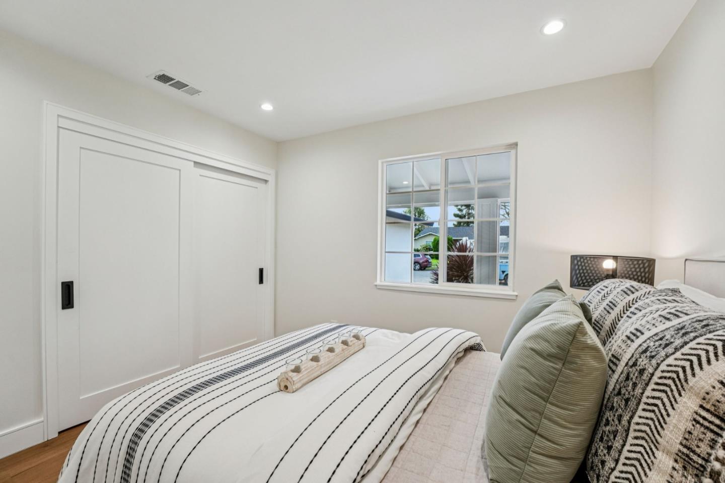 Detail Gallery Image 22 of 33 For 4685 Lage Dr, San Jose,  CA 95130 - 3 Beds | 2 Baths