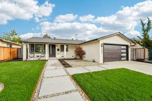 Detail Gallery Image 3 of 33 For 4685 Lage Dr, San Jose,  CA 95130 - 3 Beds | 2 Baths