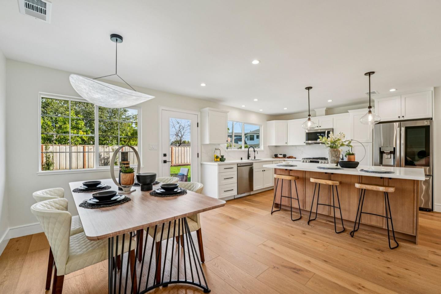 Detail Gallery Image 8 of 33 For 4685 Lage Dr, San Jose,  CA 95130 - 3 Beds | 2 Baths