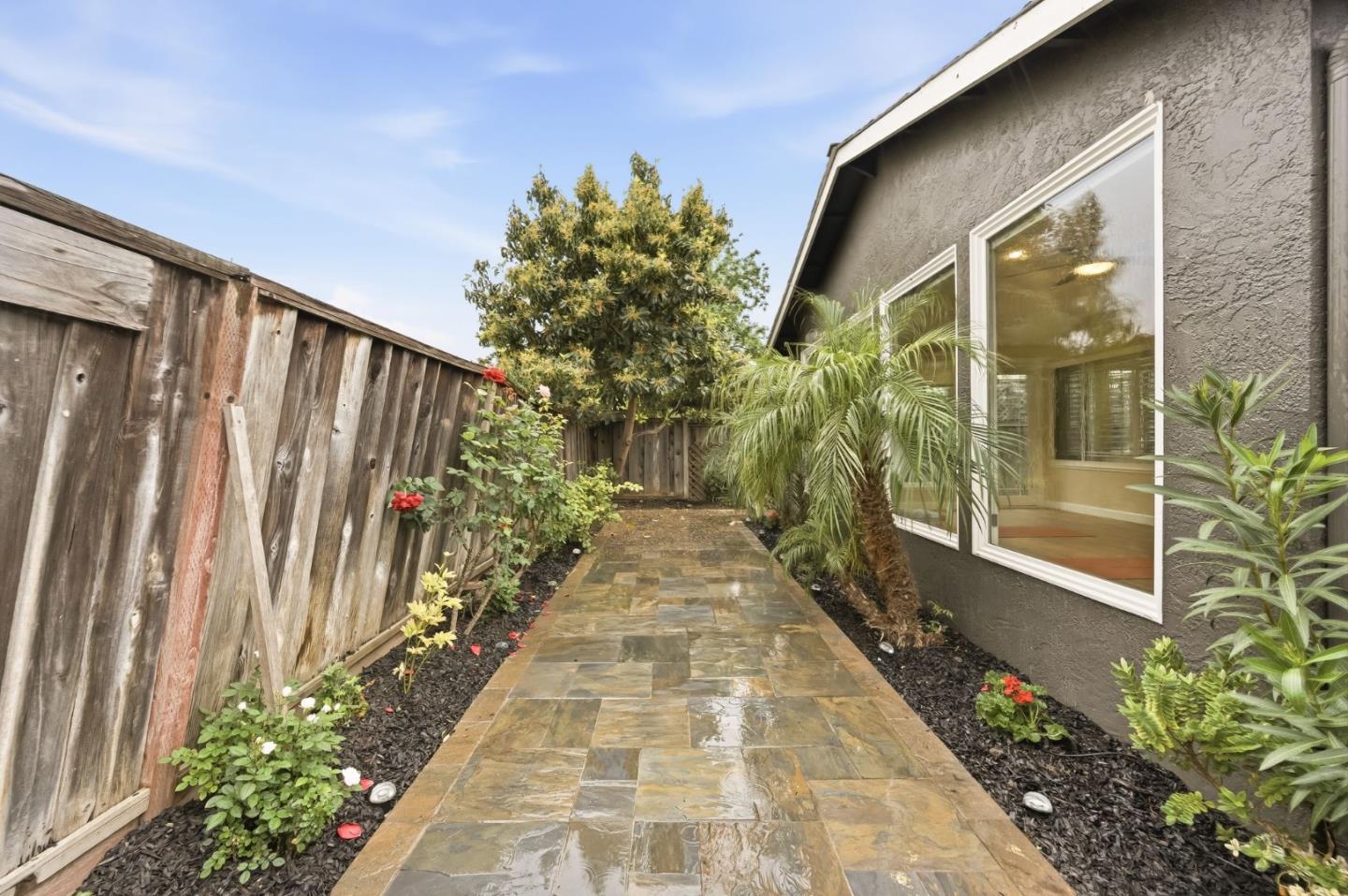 Detail Gallery Image 25 of 32 For 4182 Dulcey Dr, San Jose,  CA 95136 - 3 Beds | 2 Baths