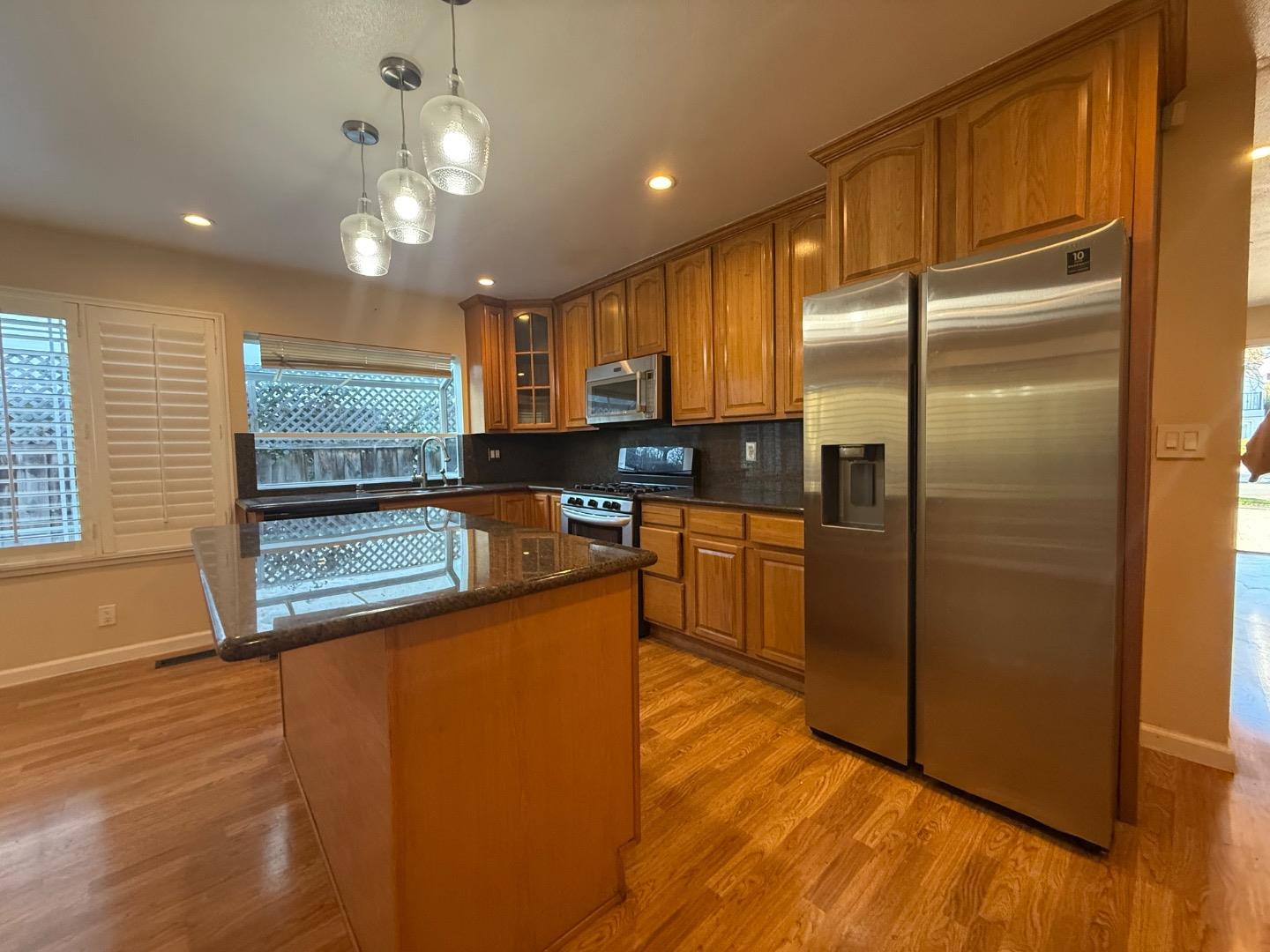 Detail Gallery Image 5 of 16 For 4182 Dulcey, San Jose,  CA 95136 - 3 Beds | 2 Baths