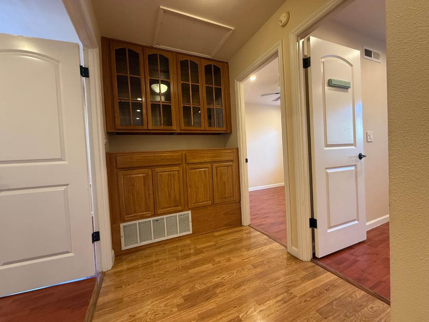 Detail Gallery Image 9 of 16 For 4182 Dulcey, San Jose,  CA 95136 - 3 Beds | 2 Baths