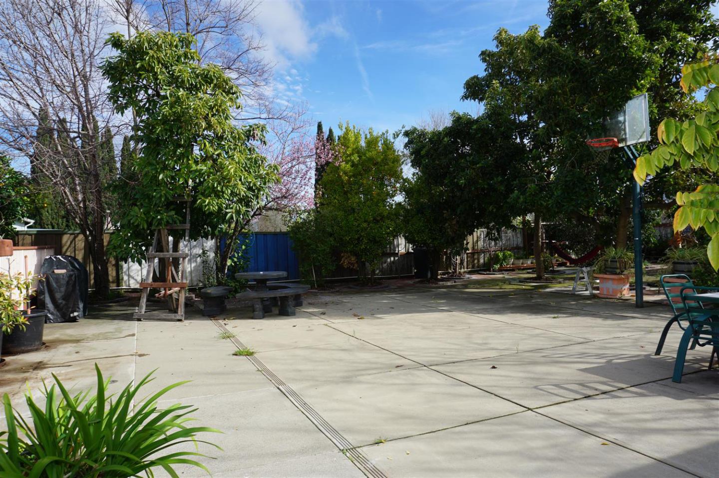 Detail Gallery Image 29 of 35 For 35037 Begonia St, Union City,  CA 94587 - 5 Beds | 2 Baths