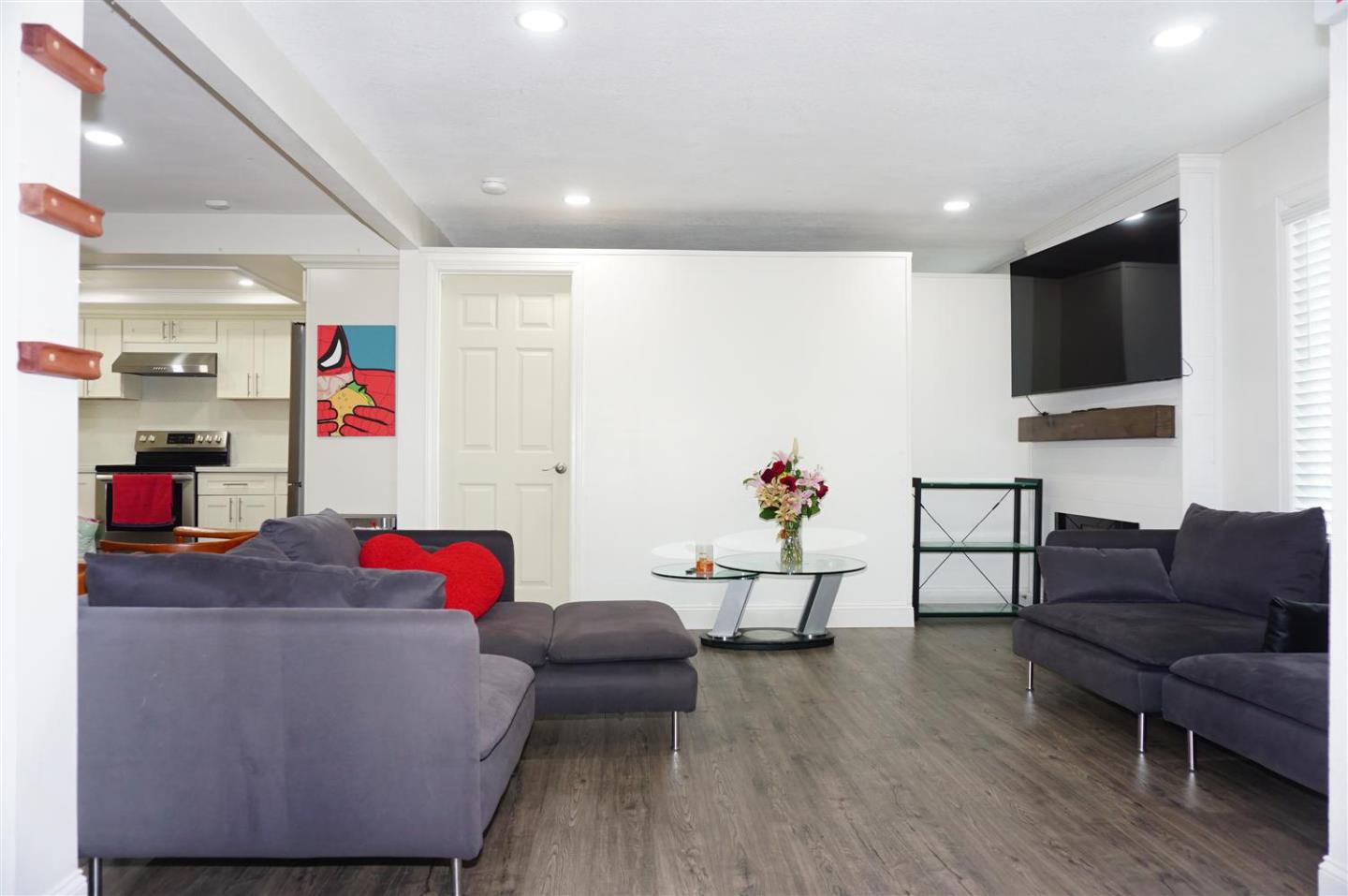 Detail Gallery Image 6 of 35 For 35037 Begonia St, Union City,  CA 94587 - 5 Beds | 2 Baths