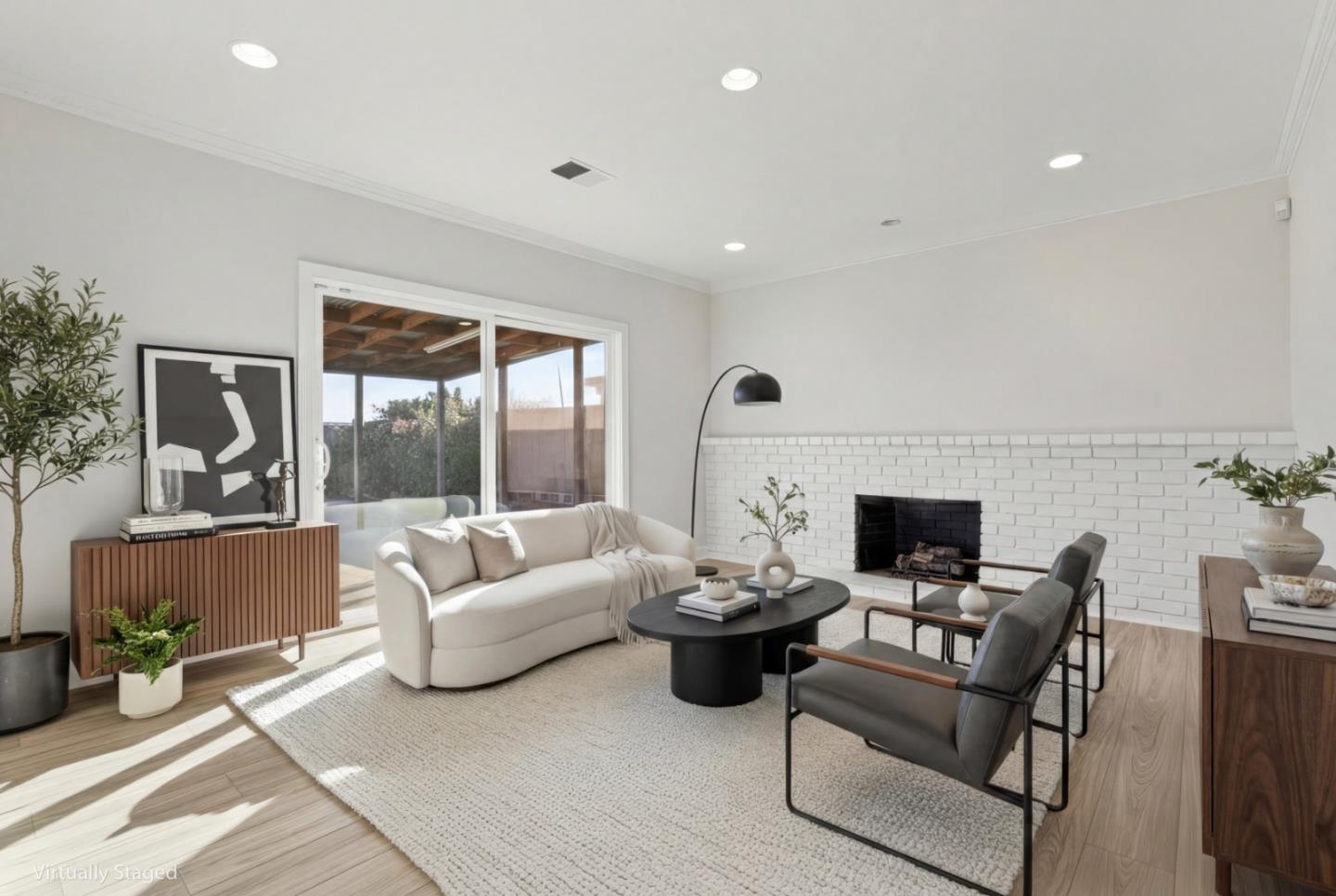 Detail Gallery Image 11 of 103 For 736 Braxton Dr, San Jose,  CA 95111 - 4 Beds | 2 Baths