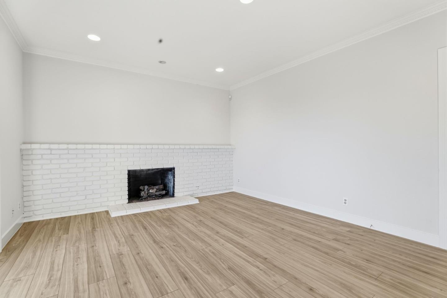 Detail Gallery Image 14 of 103 For 736 Braxton Dr, San Jose,  CA 95111 - 4 Beds | 2 Baths