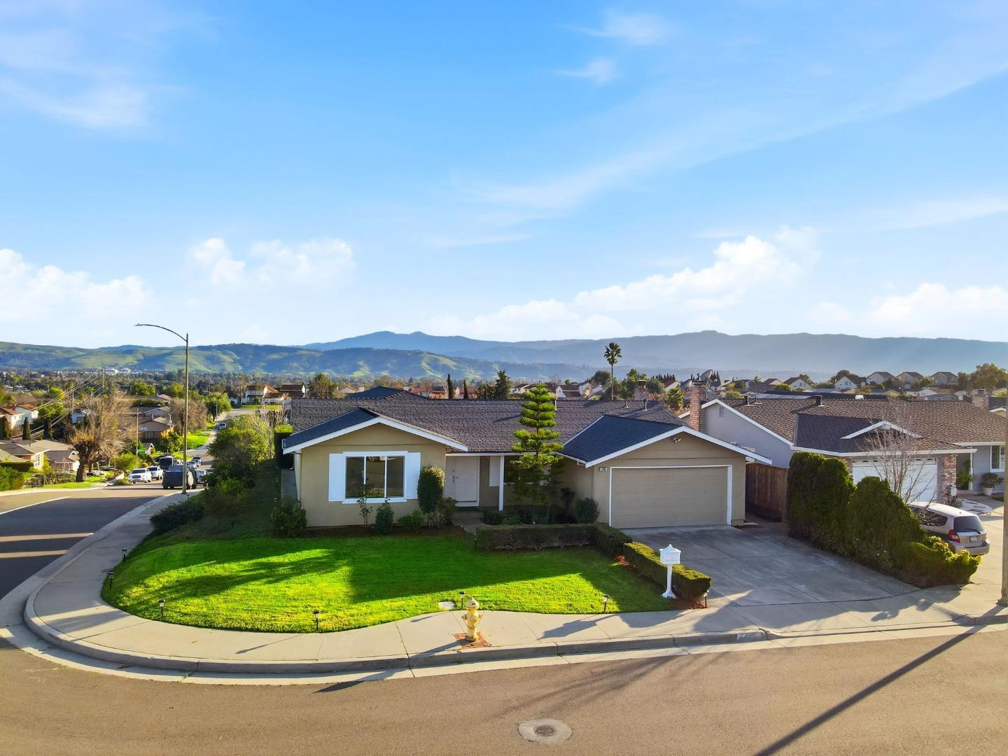 Detail Gallery Image 82 of 103 For 736 Braxton Dr, San Jose,  CA 95111 - 4 Beds | 2 Baths