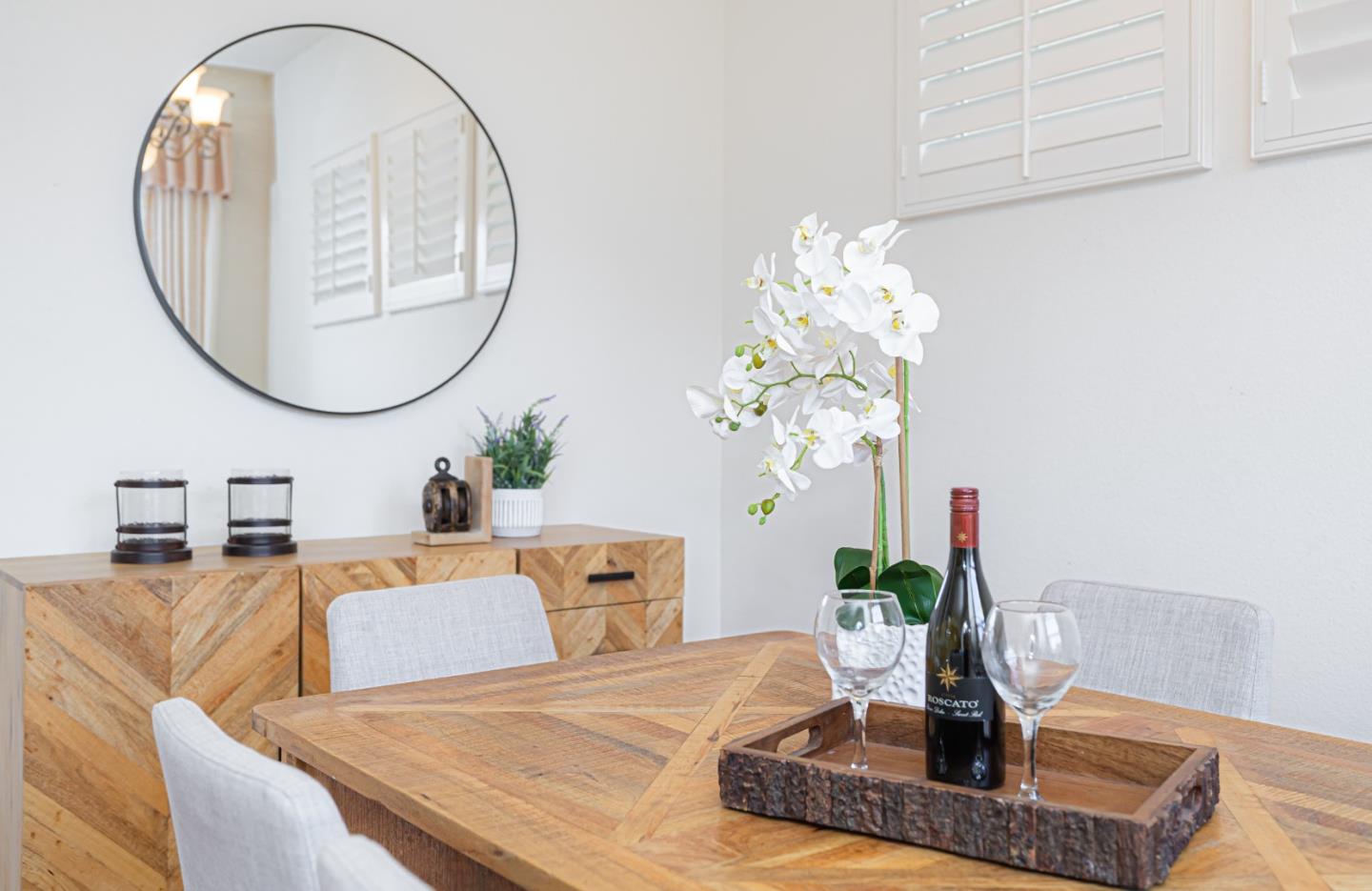 Detail Gallery Image 12 of 56 For 3350 Ariel Joshua Ct, San Jose,  CA 95135 - 4 Beds | 3/1 Baths