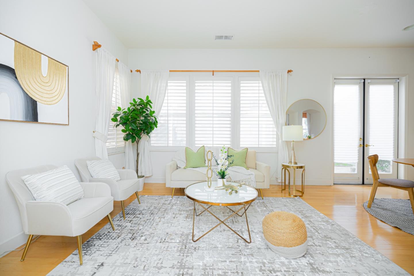 Detail Gallery Image 13 of 56 For 3350 Ariel Joshua Ct, San Jose,  CA 95135 - 4 Beds | 3/1 Baths