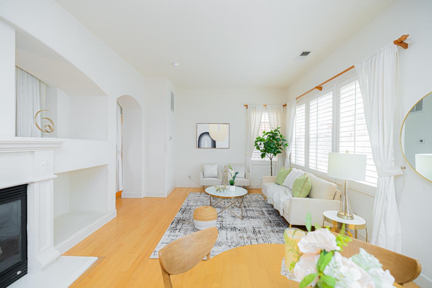 Detail Gallery Image 18 of 56 For 3350 Ariel Joshua Ct, San Jose,  CA 95135 - 4 Beds | 3/1 Baths